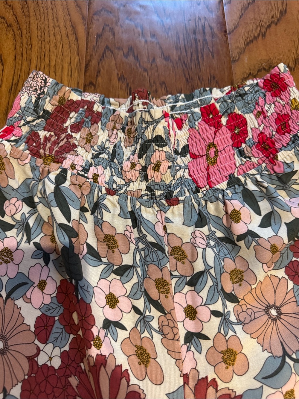 Cute and fun sz. Small palazzo pants! - Picture 2 of 4